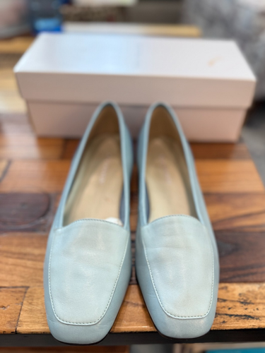 Vintage Enzo Angiolini babyblaue "Liberty" Halbschuhe 8,5, im Karton,