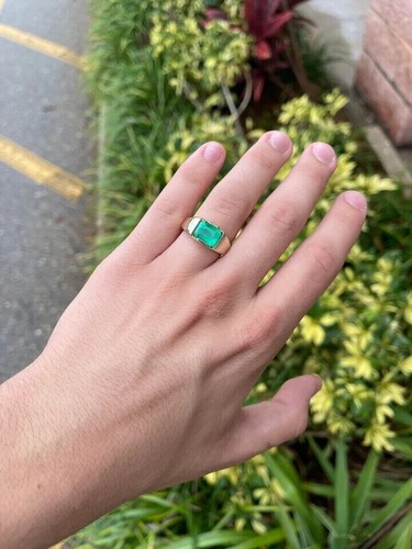 Natural 2.50Ct East to West Green Emerald Wedding Men's Ring 14k Yellow Gold - Picture 2 of 9