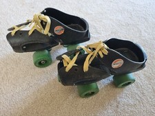 Mannings Adjustable Swivelers Roller Skates Turquoise Wheels Vintage