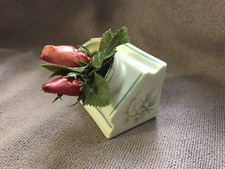 Square Vase With Flower Desgn