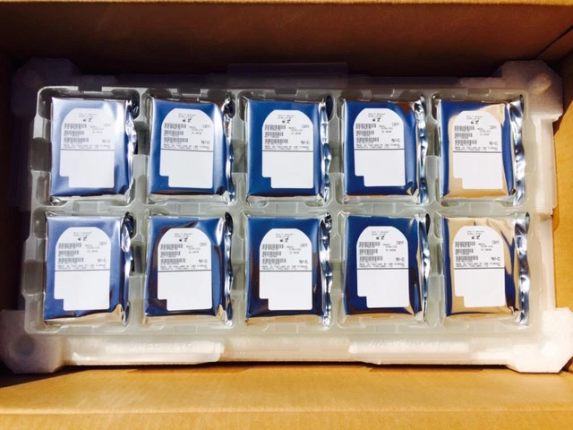 *New* IBM DJSA-232 (07N4138) 32GB, 5400 RPM, 2.5" IDE Internal Hard Drive - Image 2 of 3