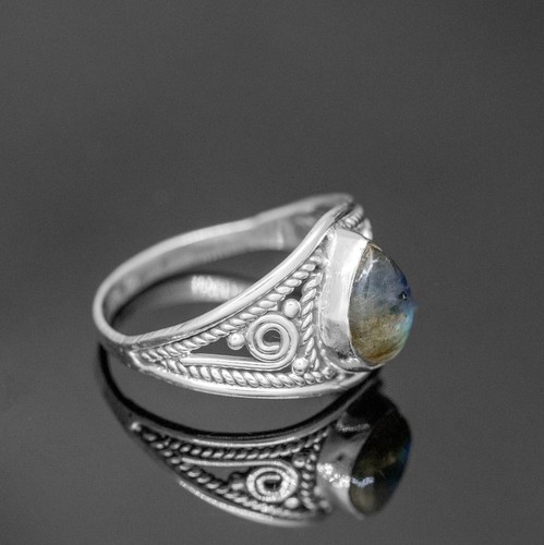 925 Sterling Silver Ladies Labradorite Pear Gemstone Ring Gift Boxed Jewellery - Picture 3 of 6