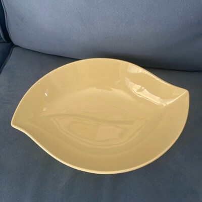 Crate & Barrel Atomic Serving Bowl Leaf LF 9100 Light Green 15 inches
