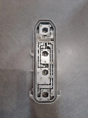 PLATINE FEU ARRIERE RENAULT CLIO 2 - Photo 1/4