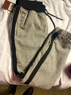 Mitchell & Ness Nostalgia Co Men s Gray/Black Wool Tweed Jogger Pants Sz S