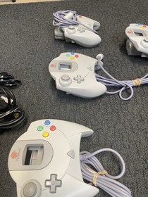 SEGA Dreamcast 4 Console Lot Controllers Cables 7 Games MvC 2 Tech Romancer