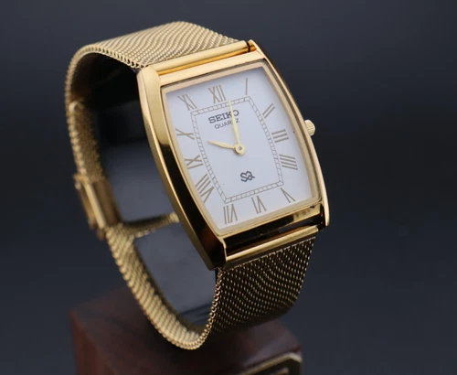 Gold Vintage Seiko Slim Quartz Gentlemen's Wrist Watch - (FREE SHIPPING)