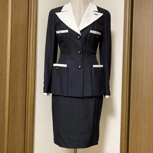 Set completo Chanel vintage seta nero giacca e gonna donna moda