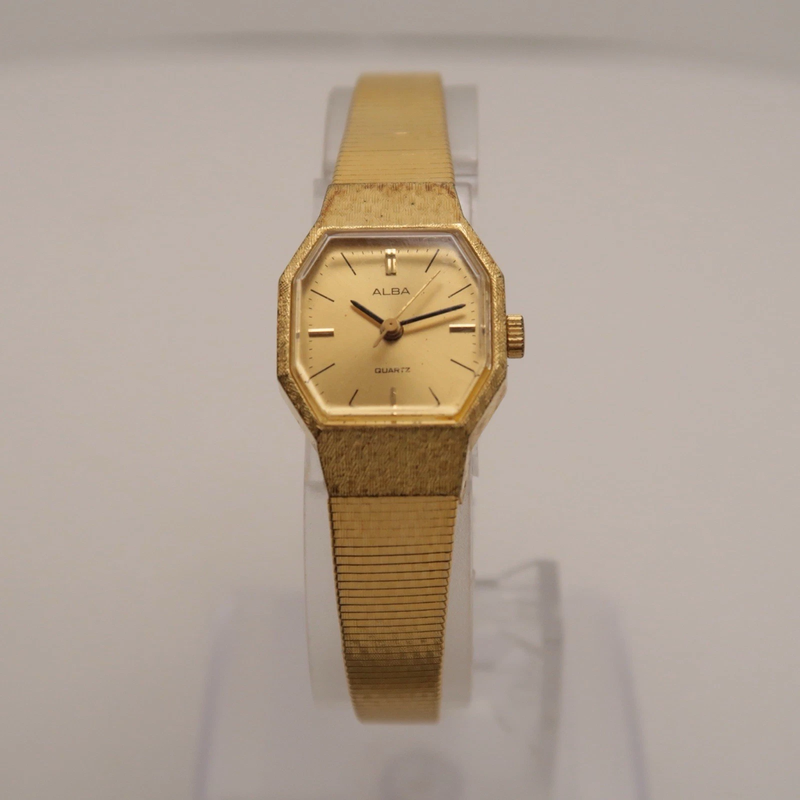 SEIKO ALBA Y481-6800 Gold Tone Analog Quartz Women Vintage Watch W309 *WORKING