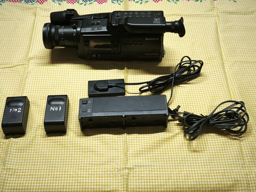 Rare item] SONY Handycam CCD-V900 video camera body and