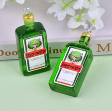 Set mit 2 St&uuml;ck J&auml;germeister Miniatur Flaschen Anh&auml;nger Mini Bottle Charms