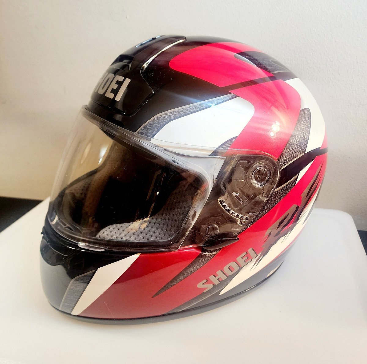 Shoei RF-800 Full Face Motorcycle Helmet Size XL | Black White Red