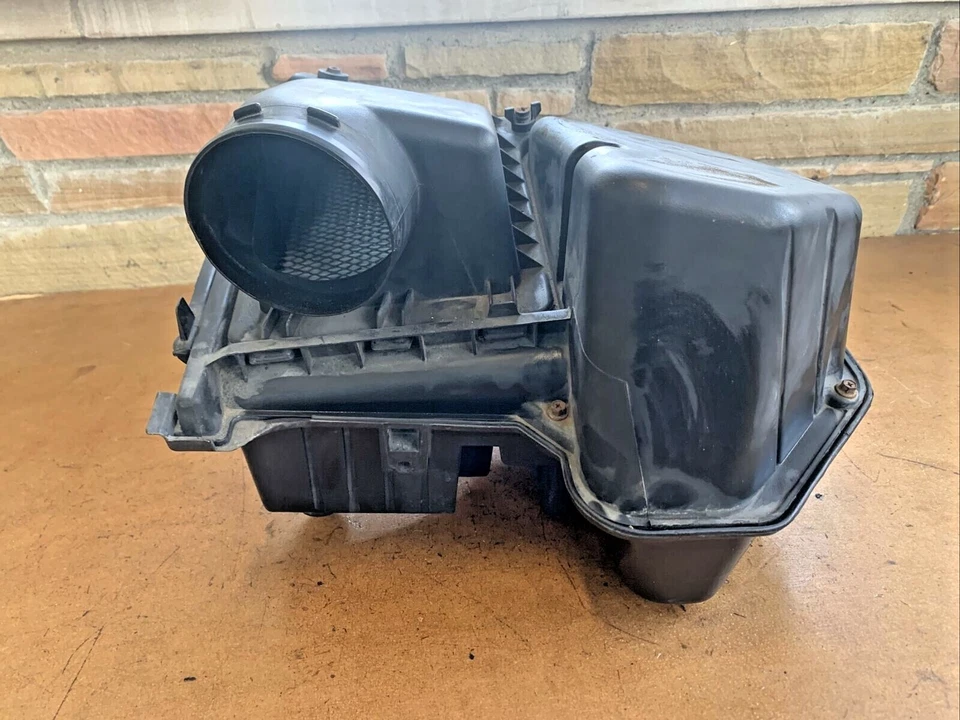 Caja purificadora de aire Cadillac Deville 2000-2005 4,6 L 25733809 GM OEM Foto 3 de 4