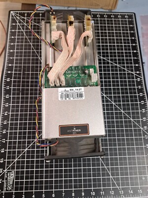 Bitmain Antminer S9 14 TH/s Bitcoin Miner not working for part (No Power Supply)