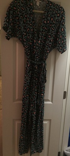 New H&M Sold Out Animal Print Multi Color Jumpsuit Size 4 Sexy Stylish - Picture 2 of 9
