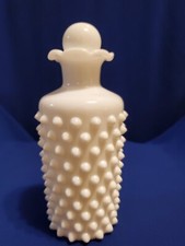 SALE! WAS 30. VTG MCM 50'S IMPERIAL WHITE MILKGLASS DRESSER BOTTLE WITH STOPPER