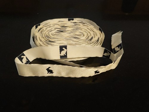 3/4"W White & Black Rabbit Hare Brocade Jacquard Ribbon Vintage Costume 17 yards - Picture 4 of 5
