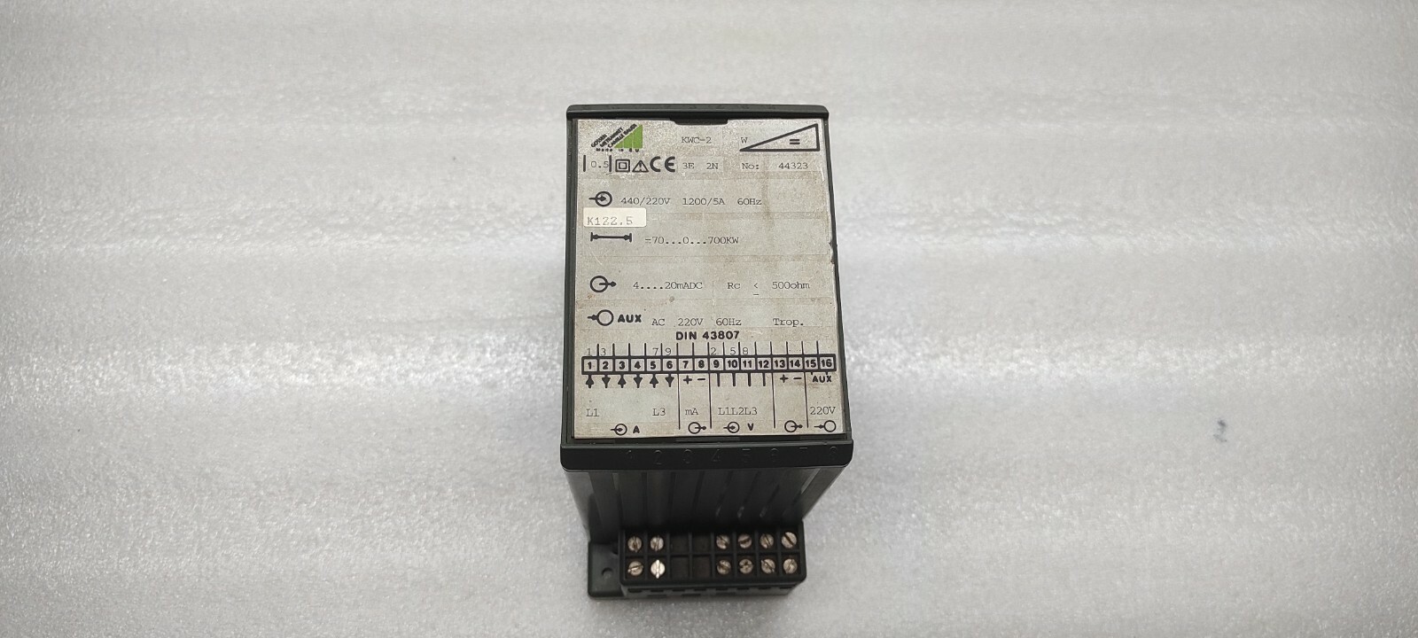 GOSSEN KWC-2 440/220V 1200/5A 200VAC