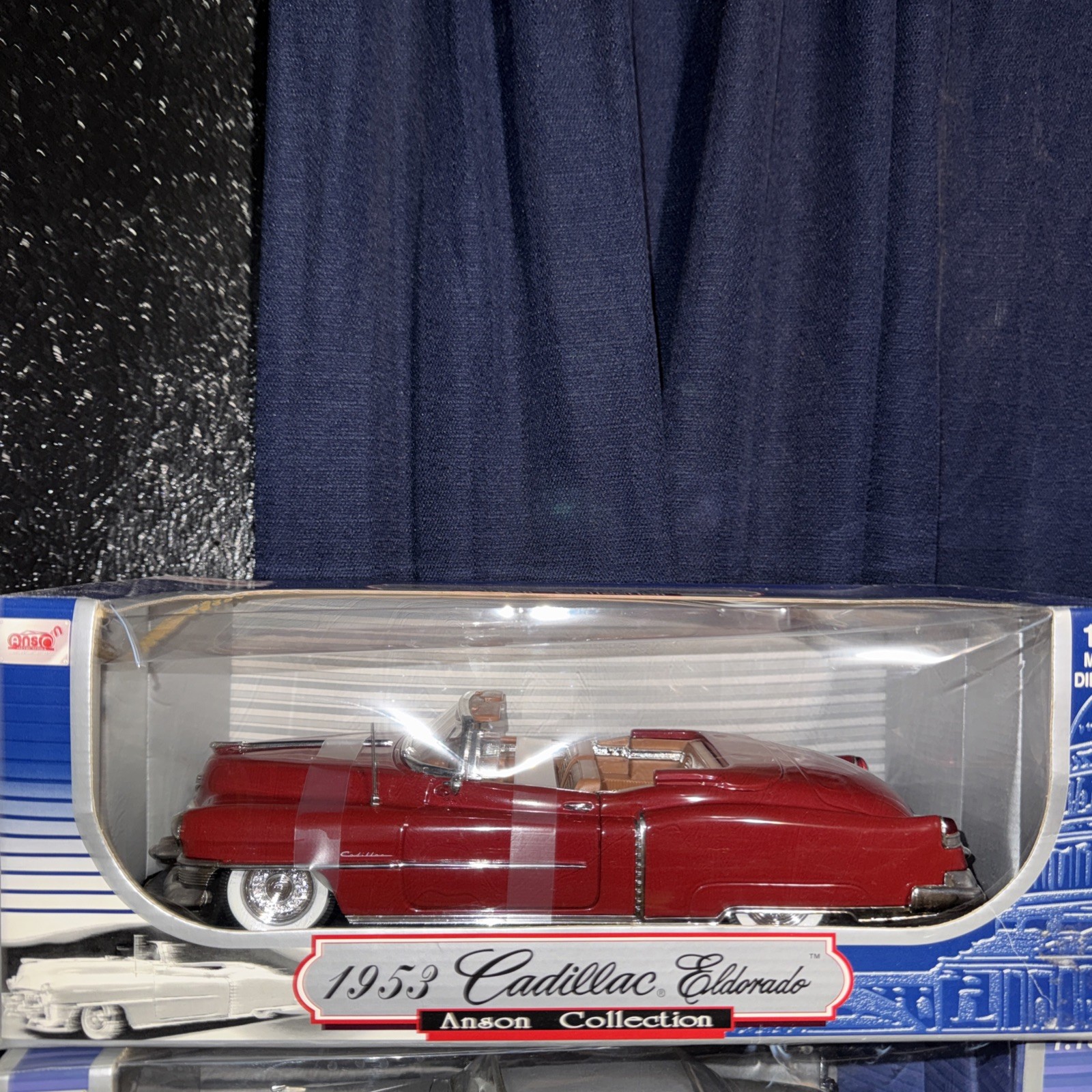 Anson Collection 1953 CADILLAC ELDORADO Convertible 1:18 Scale Diecast Model Car