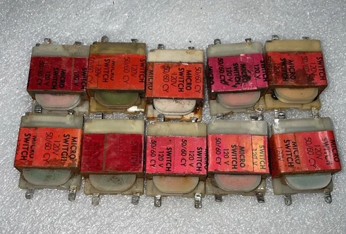 Lot Of 10 Small 6.3 Volt 100ma Transformers