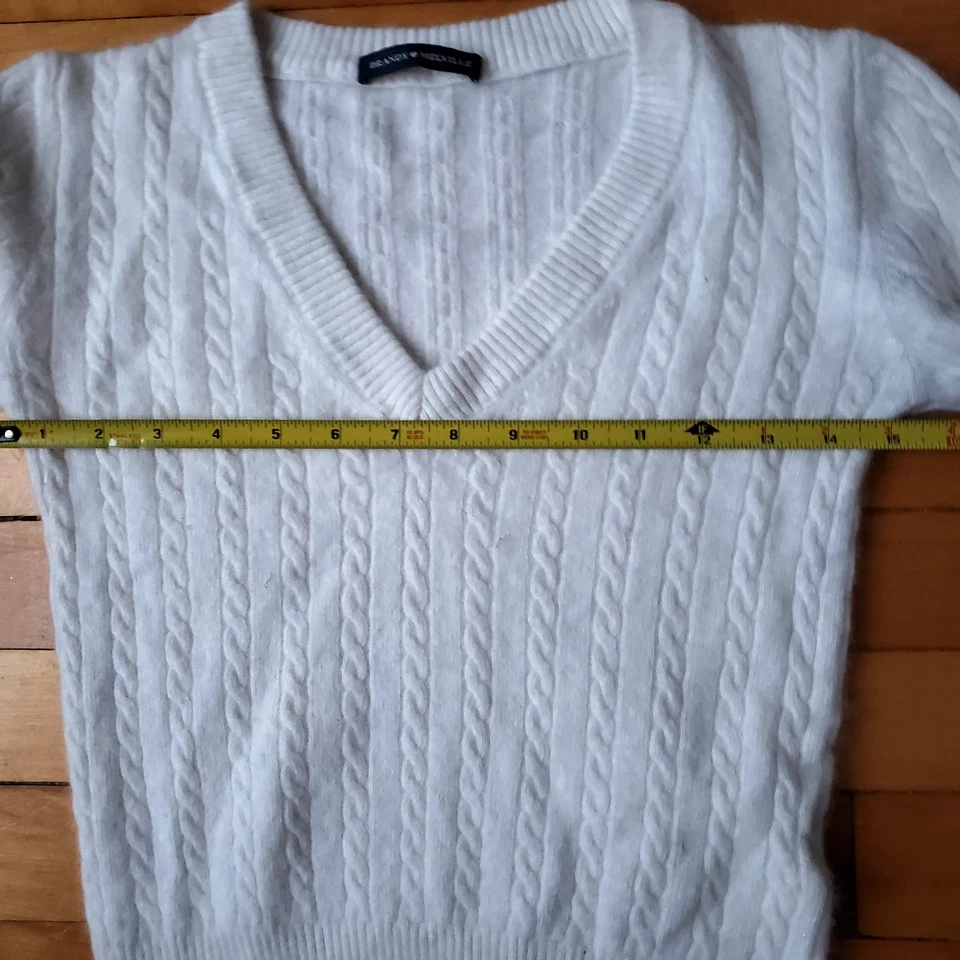 Suéter Brandy Melville Italia Tejido con Cable Talla XS Marfil Pullover Cuello en V Lana Suave Foto 4 de 4