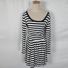 Old Navy Dress Women's M Petite Black White Stripe Fit & Flare Long Sleeve
