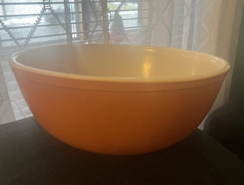 Vintage Pyrex 4 Qt #404 Pumpkin Orange Mixing Bowl