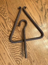 Antique/vintage Hand Forged Wrought Iron Triangle Dinner Bell With Striker 9”