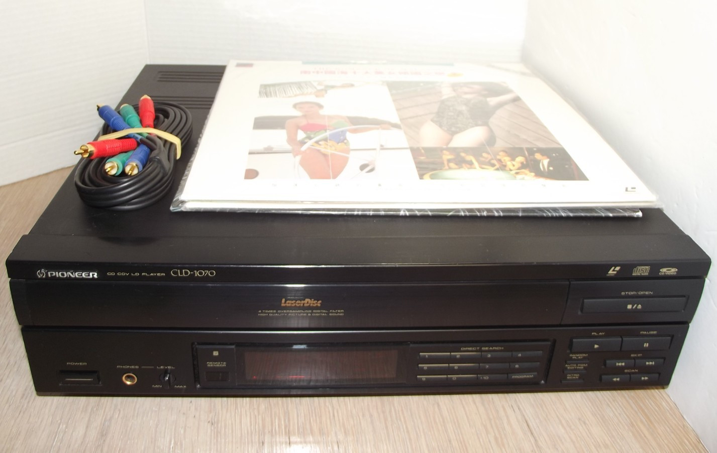 Pioneer CLD-1070 LaserDisc Player CD CDV No Remote Tested
