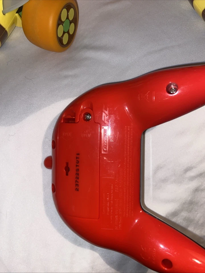 Carrera RC Nintendo Mario Kart Bumble Mario Yoshi Radio Remote Control Car Racin - Image 3 of 4