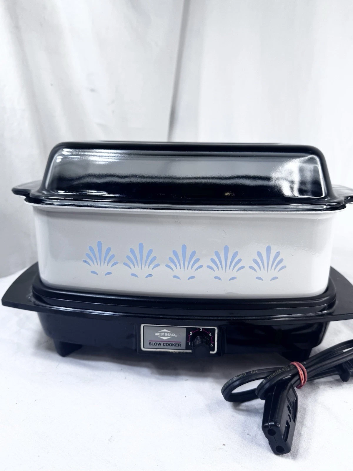 Vtg West Bend Slo Slow Cooker Griddle 4 QT Glass Lid Cord Blue Floral EUC FreShp
Opens in a new wind