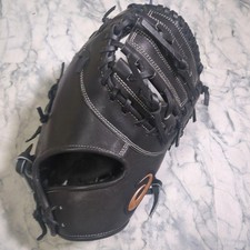  Unused with tag ASICS NEOREVINE Black Hard First Mitt