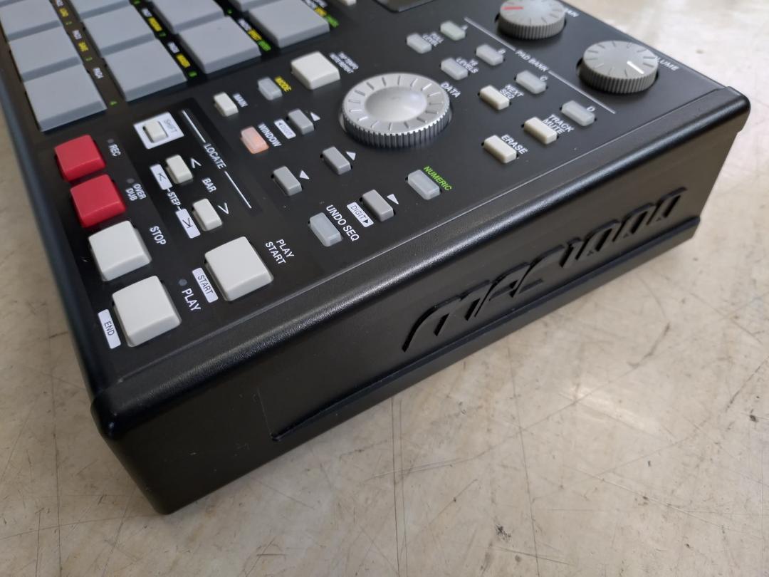 【ねん】AKAI professional MPC1000BK Akai MPC1000BK - Vintage King