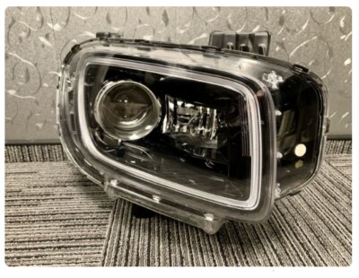 OEM 92102-K2100 12Pin/Hallogen Head Lamp Right Psgr for Hyundai