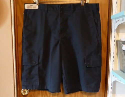 Dickies LR600 11" Regular Fit Industrial Cargo Shorts/Navy, Black, Charcoal - Picture 8 of 13