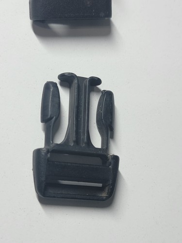 HARLEY DAVIDSON GENUINE SOLO SADDLEBAG BUCKLE ASSEMBLY, Model & Year Unknown - Picture 7 of 8