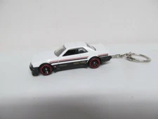 Hot Wheels New - White NISSAN SKYLINE RS Custom KEY CHAIN