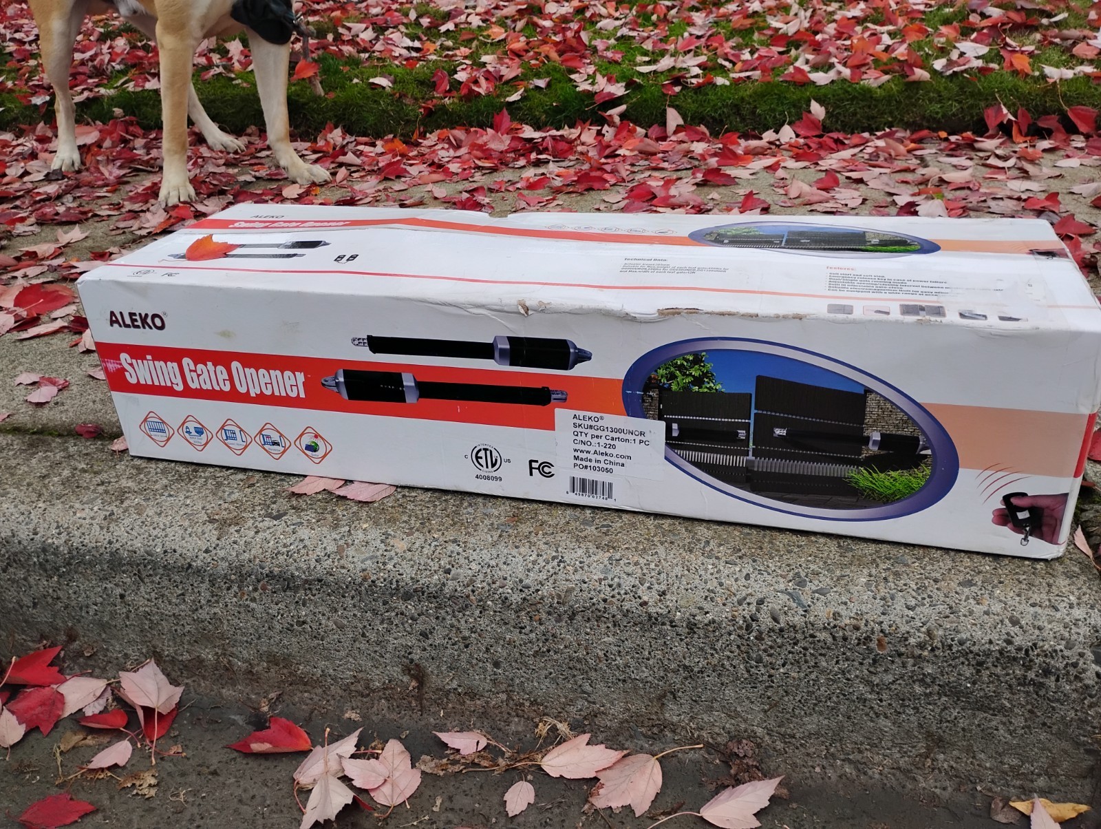 Gate Operator Swing- Aleko GG1300UNOR Dual Swing Gate Operator