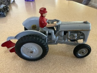 Rare Vintage Arcade Cast Fordson Tractor With Man And Plow