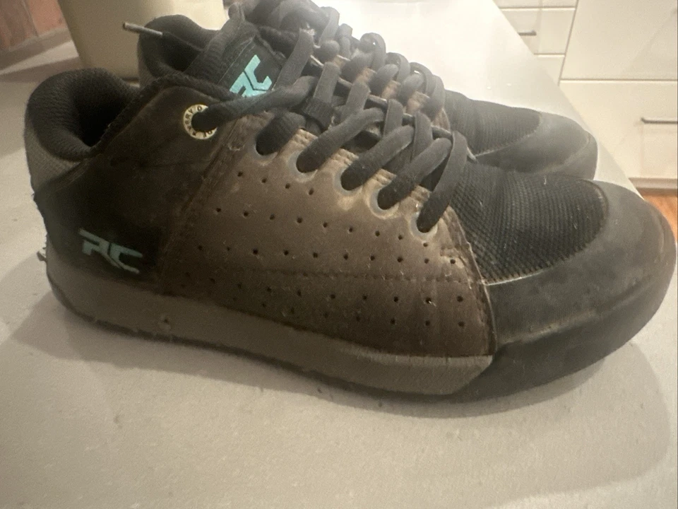 Zapatos de MTB Ride Concepts (Fox) Livewire para jóvenes Foto 3 de 4