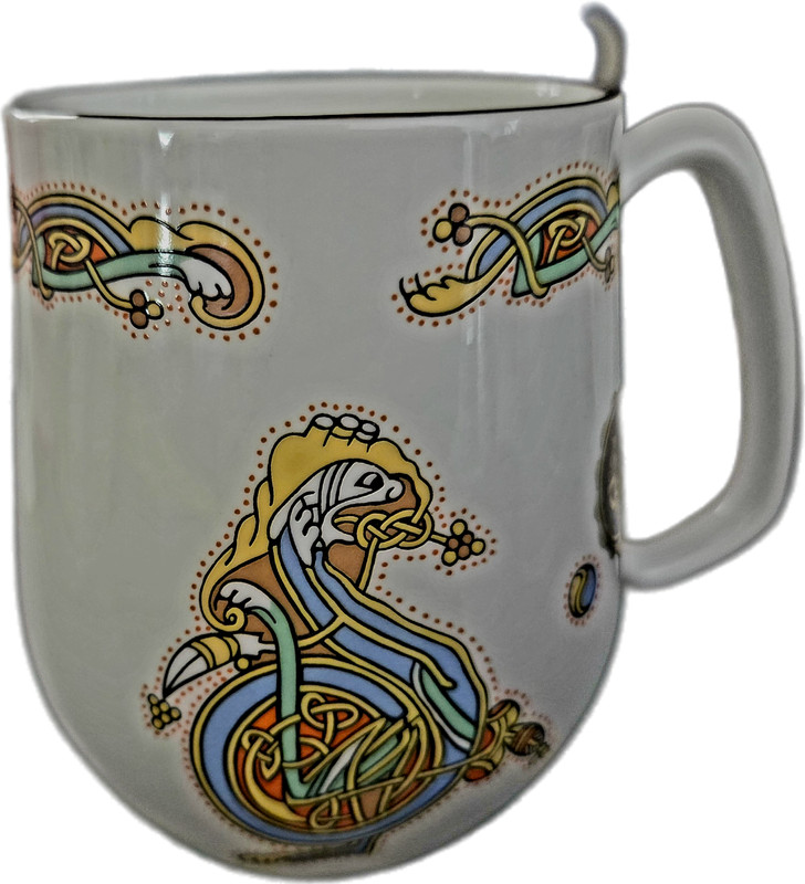 Royal Tara Ireland Bone China Celtic Book of Kells (Letter d), Mug, 1977-2012