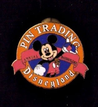 Disney Keep on Tradin' Mystery Collection Mickey Full Color Pin