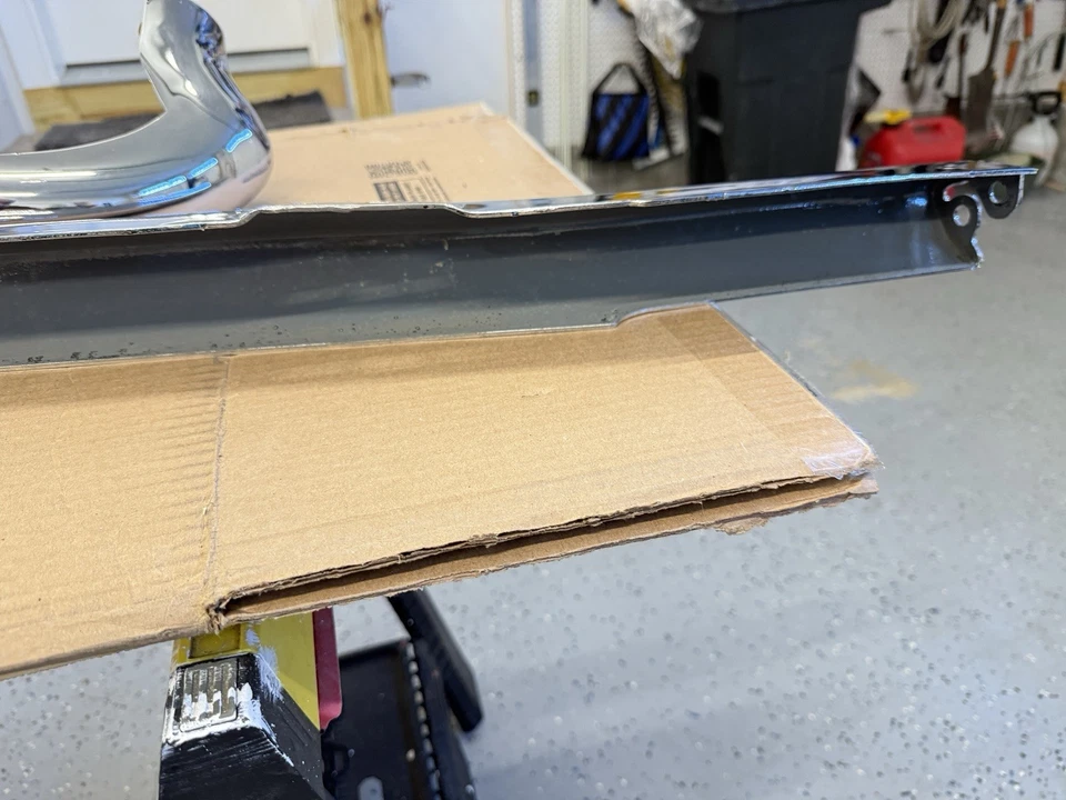 Chevrolet Impala 1966, Caprice, Biscayne parachoques delantero original Foto 3 de 4