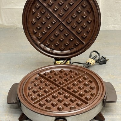 Vintage Toastmaster Chrome Waffle Maker Baker Model 442A 650 Watts Tested Works