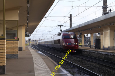 Photo SNCB Belgian Railway 6x4 Thalys TGV 4539 arriving Brussells-Nord c2023 P1