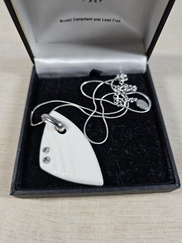 Belleek Living Sunbeam White Pendant Necklace - In Box - Picture 2 of 7