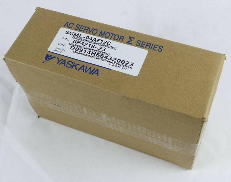1PC New Yaskawa AC SGML04AF12C servo motor SGML-04AF12C