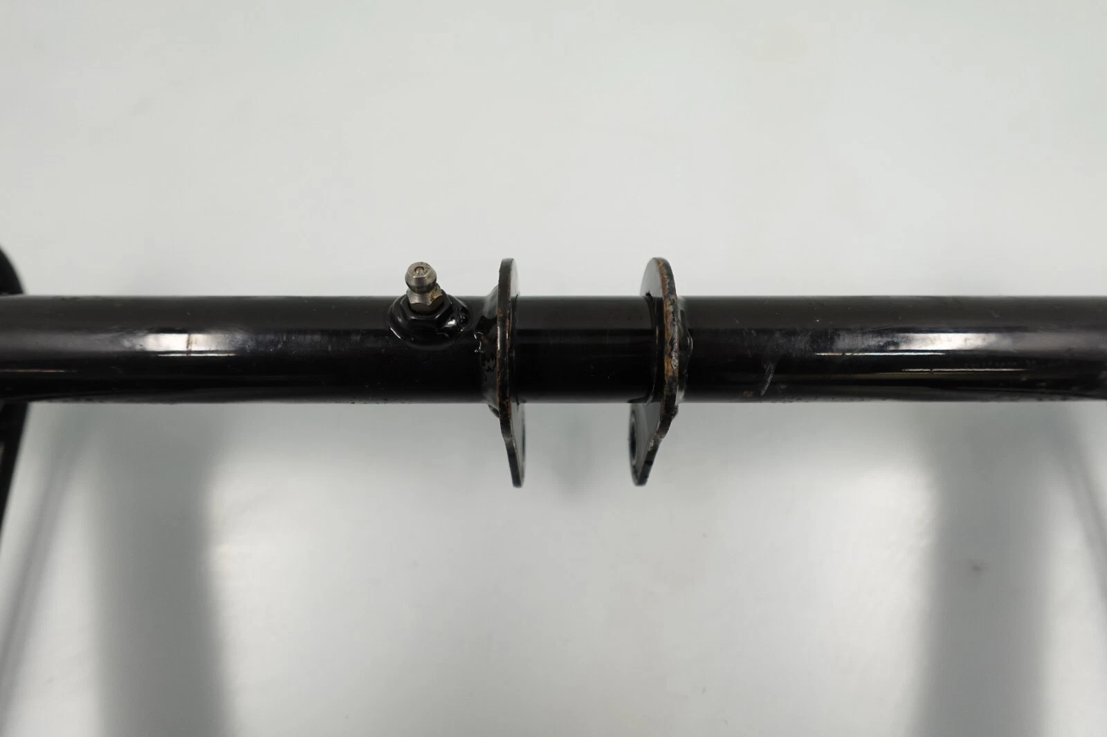 2000-2004 Ski-Doo Summit / MXZ 700 OEM Front Torque Arm 503189292