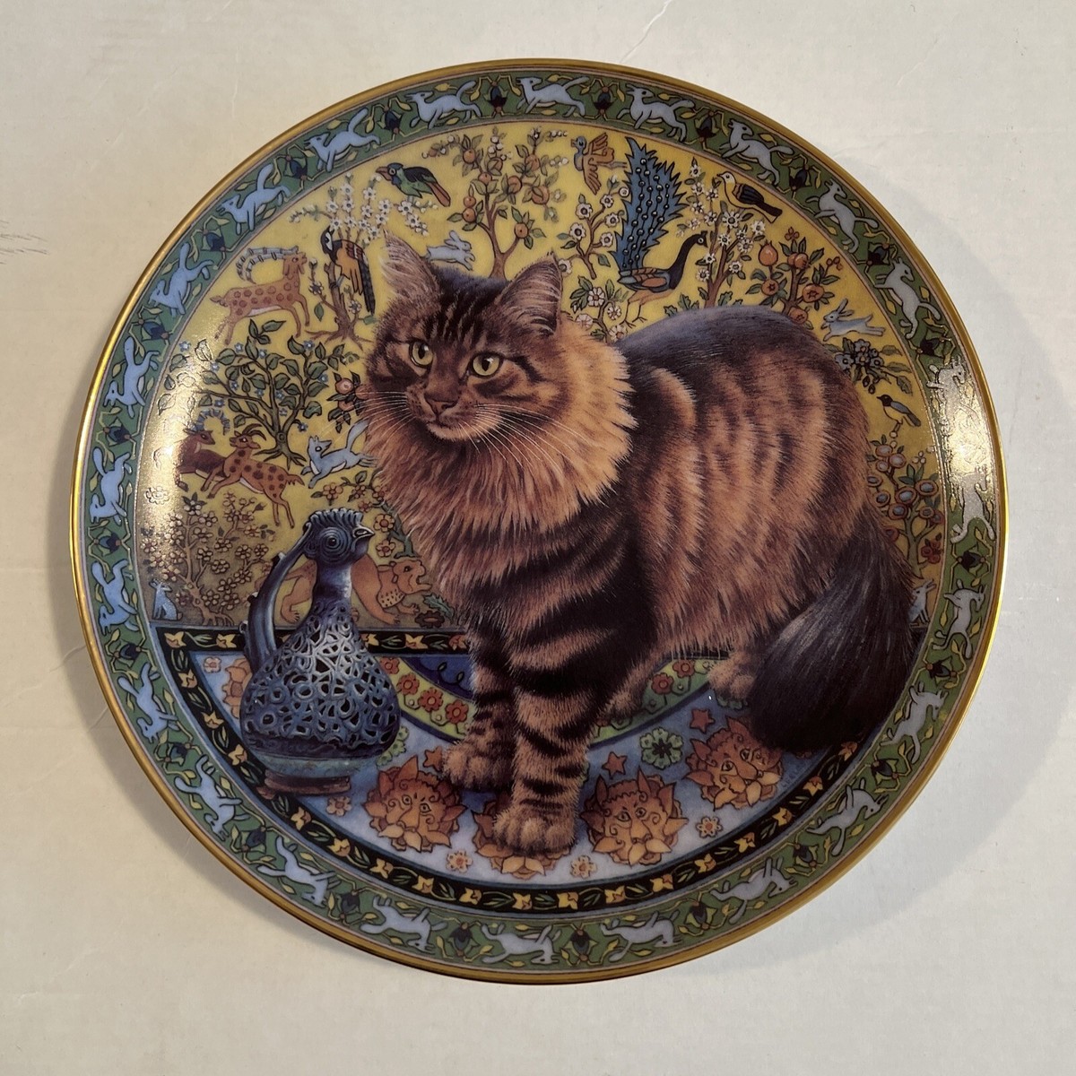 Lesley Anne Ivory 1993 Cats Around The World Decorative Plate