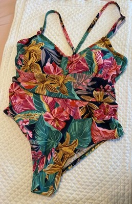 Kona Sol 20W Strappy Back tropical. Sexy. 1Piece Swim Suit. Floral. Cruise beach